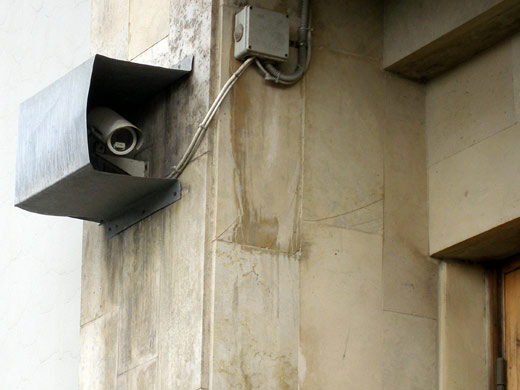 Универсальная защита видеокамеры